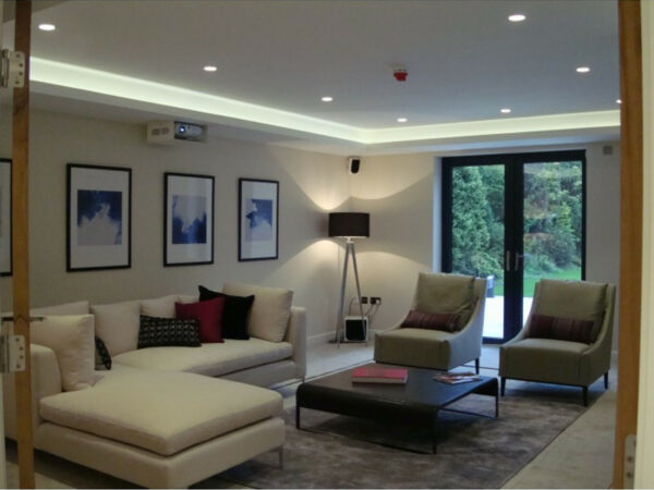 Rako RMT500 500W In Line RF Dimmer Lifestyle1