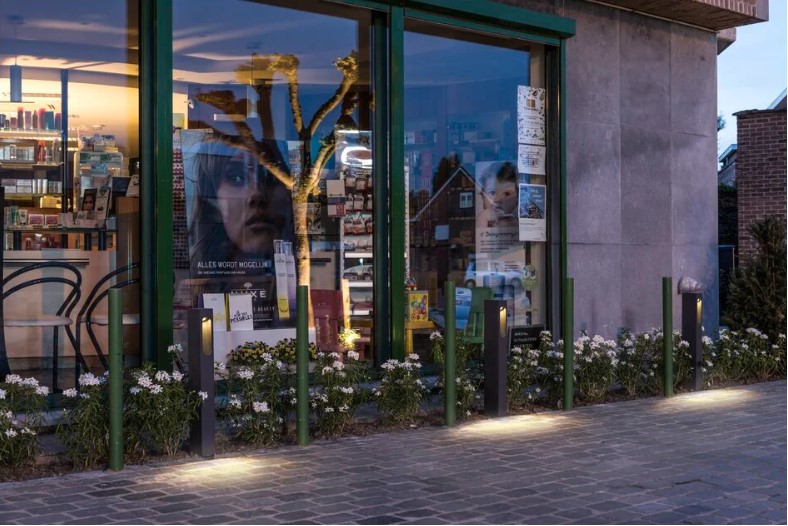 SLOTBOX 70 Outdoor Floor Stand - Image 4