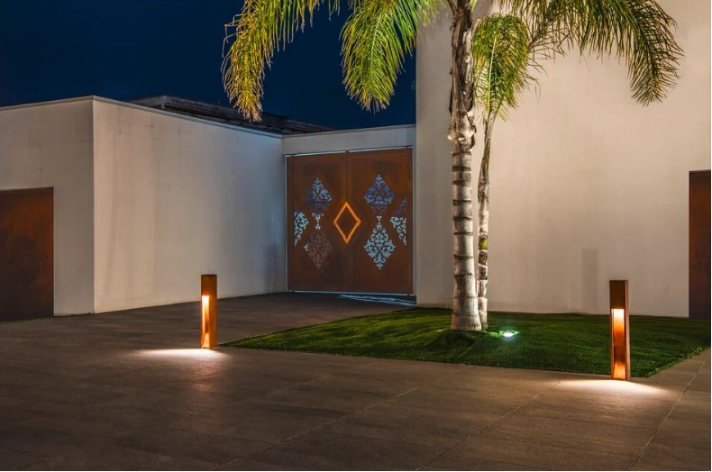 RUSTY SLOT 80 LED Outdoor Floor Stand - Image 4